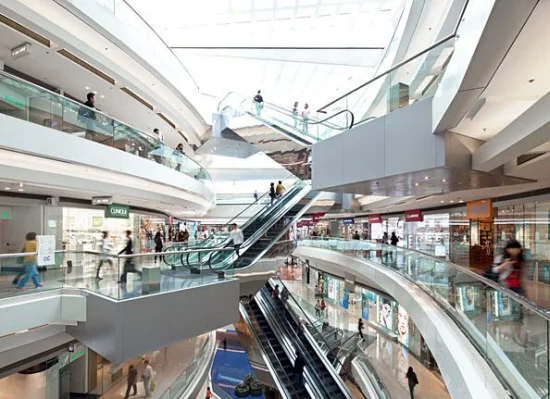 Hollister festival outlet walk